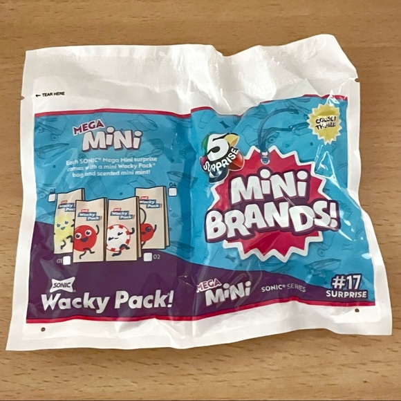 NWT #17 Sonic Mini Brands Glow in the Dark Skate Zuru Toys Mega Mini Size 17 - Picture 2 of 5